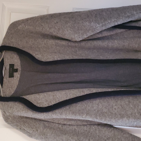 Women's jacket - Picture 4 of 4